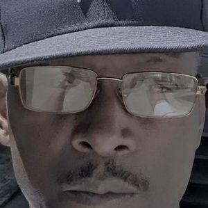 Meet your Posher, Cedric